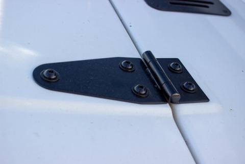 Jeep CJ/YJ Hood Hinge Pair 55-95 CJ and Wrangler YJ Powdercoat Black Kentrol