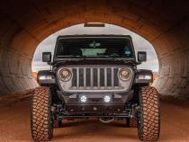 Jeep JL/Gladiator Front Bumper With Skid Plate 18+ Wrangler JL/Gladiator W/Fog Light Holes The Hammer Series Motobilt